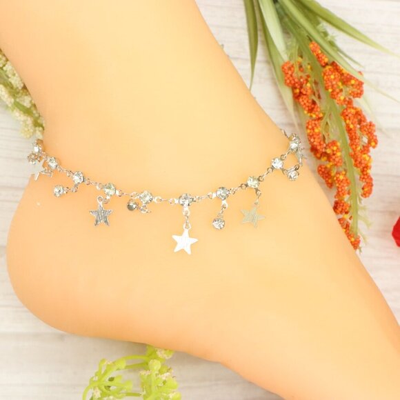 "Handmade Anklet – Elegant & Delicate Jewelry for Women | UNVRC1310 - Picture 8 of 10